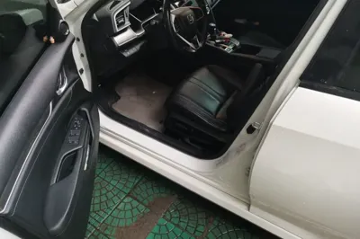 Honda Civic 2016, 161200 км, за 8852 USD - фото 16