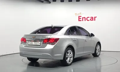 ChevroletGMDaewoo Cruze 2013, 128671 км, за 1280.87 USD