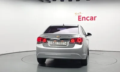 ChevroletGMDaewoo Cruze 2013, 128671 км, за 1280.87 USD