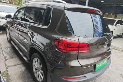 Volkswagen Tiguan 2015, 83900 км, за 7849 USD
