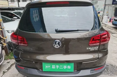 Volkswagen Tiguan 2015, 83900 км, за 7849 USD