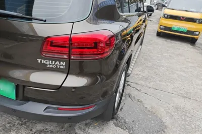 Volkswagen Tiguan 2015, 83900 км, за 7849 USD - фото 9