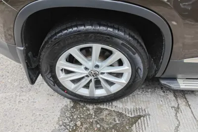 Volkswagen Tiguan 2015, 83900 км, за 7849 USD - фото 11