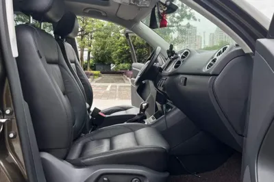 Volkswagen Tiguan 2015, 83900 км, за 7849 USD - фото 28