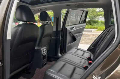 Volkswagen Tiguan 2015, 83900 км, за 7849 USD - фото 31