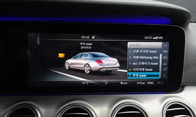 Mercedes-Benz E-Class 2017, 90213 км, за 12481.31 USD - фото 18