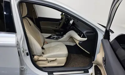 Toyota Camry 2024, 46836 км, за 23303.14 USD - фото 26