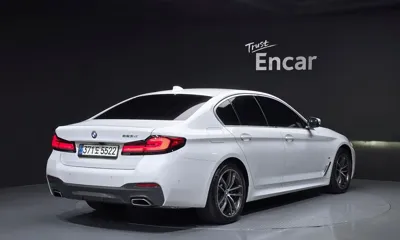 BMW 5-Series 2021, 134623 км, за 19827.07 USD