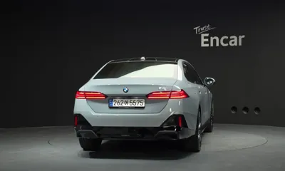 BMW 5-Series 2024, 4858 км, за 44821.79 USD