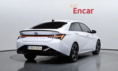 Hyundai Avante 2023, 71726 км, за 10364.97 USD