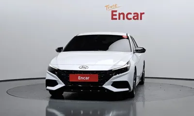 Hyundai Avante 2023, 71726 км, за 10364.97 USD