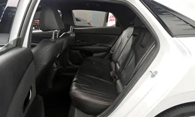 Hyundai Avante 2023, 71726 км, за 10286.65 USD - фото 12