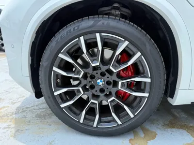BMW X5 2026, 4950 км, за 82053.3 USD - фото 13