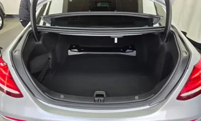 Mercedes-Benz E-Class 2017, 52404 км, за 12340.82 USD - фото 20
