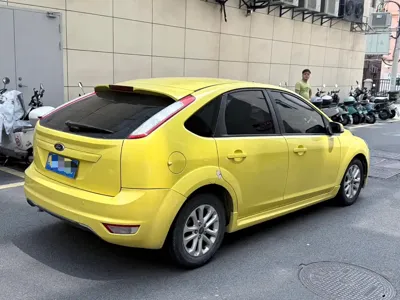 Ford Focus 2013, 130000 км, за 2014.9 USD - фото 6