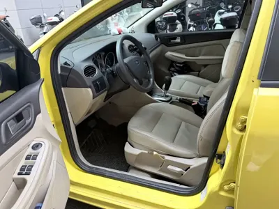 Ford Focus 2013, 130000 км, за 2014.9 USD - фото 7