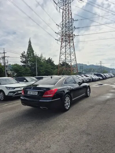 Hyundai Equus 2012, 151397 км, за 3127.04 USD
