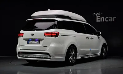 Kia Canival 2018, 108257 км, за 11694.72 USD