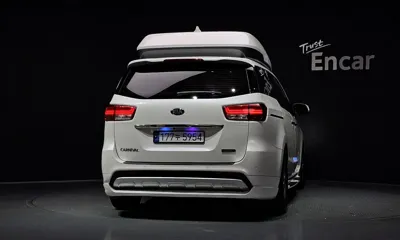 Kia Canival 2018, 108257 км, за 11694.72 USD