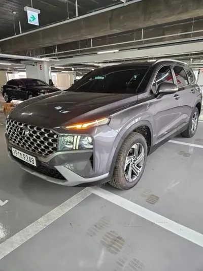Hyundai Santafe 2023, 87377 км, за 3042.32 USD