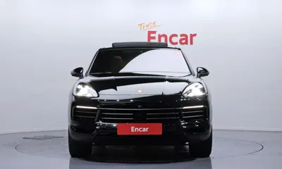 Porsche Cayenne 2023, 40392 км, за 70399.31 USD