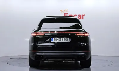 Porsche Cayenne 2023, 40392 км, за 70399.31 USD