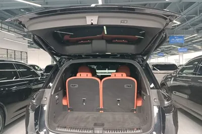 Li Auto L8 2023, 32900 км, за 37116 USD
