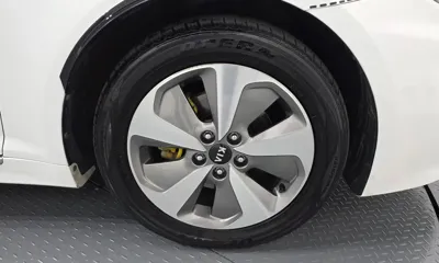 Kia K5 2014, 86703 км, за 6123.78 USD