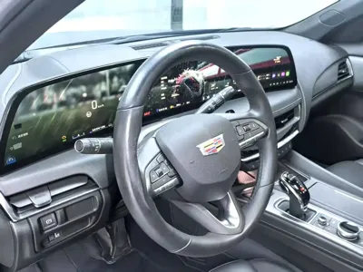 Cadillac CT5 2023, 20000 км, за 20661.5 USD