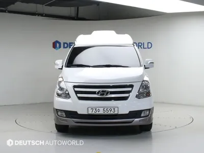 Hyundai Starex 2017, 83201 км, за 11205.22 USD