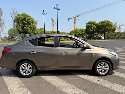 Nissan Sunny 2016, 91000 км, за 3462.75 USD