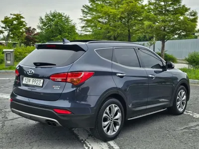 Hyundai Santafe 2015, 123421 км, за 7280.76 USD