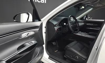 Genesis GV70 2023, 47758 км, за 25807.7 USD - фото 10