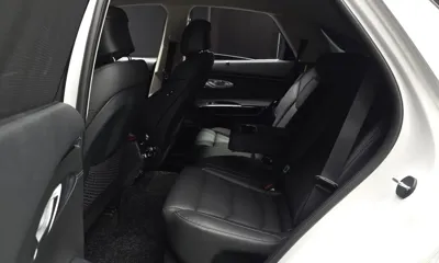 Genesis GV70 2023, 47758 км, за 25807.7 USD - фото 26