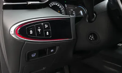 Genesis GV70 2023, 47758 км, за 25807.7 USD - фото 28