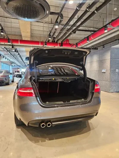 Jaguar XE 2016, 120000 км, за 4625.04 USD - фото 7