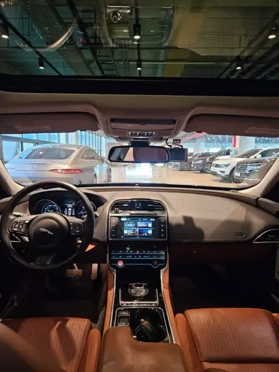 Jaguar XE 2016, 120000 км, за 4625.04 USD - фото 9
