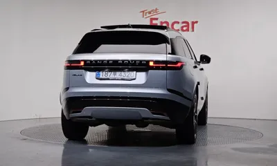 Land Rover Range Rover Velar 2025, 9527 км, за 55225.12 USD