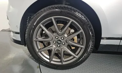 Land Rover Range Rover Velar 2025, 9527 км, за 55225.12 USD