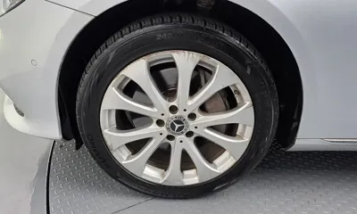 Mercedes-Benz E-Class 2018, 137625 км, за 12800.32 USD