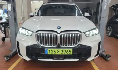 BMW X5 2026, 30693 км, за 65798.08 USD - фото 8
