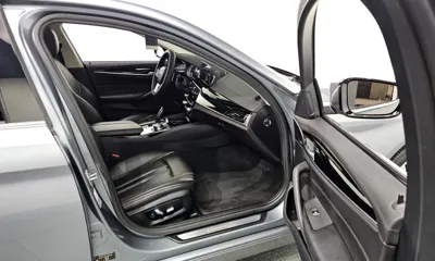 BMW 5-Series 2018, 94032 км, за 16092.7 USD - фото 11