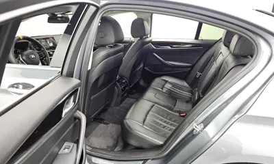 BMW 5-Series 2018, 94032 км, за 16092.7 USD - фото 12