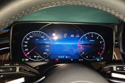 Mercedes-Benz E-Class 2024, 12500 км, за 52863 USD - фото 8