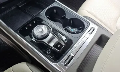 Kia Canival 2025, 22508 км, за 26457.77 USD - фото 9
