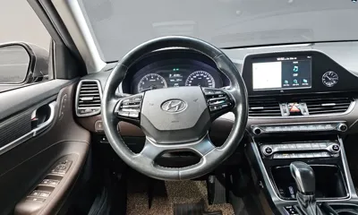 Hyundai Grandeur 2019, 206602 км, за 6937.56 USD - фото 13