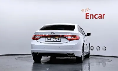 Hyundai Grandeur 2016, 134633 км, за 4872.5 USD