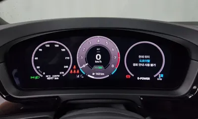 Porsche Cayenne 2025, 4597 км, за 115679.62 USD - фото 8