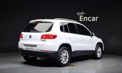 Volkswagen Tiguan 2016, 97462 км, за 7601.8 USD
