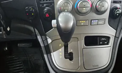 Hyundai Starex 2015, 141589 км, за 5780.34 USD - фото 9